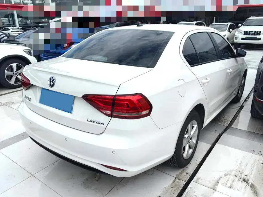 2019 VOLKSWAGEN LAVIDA thumbnail 4