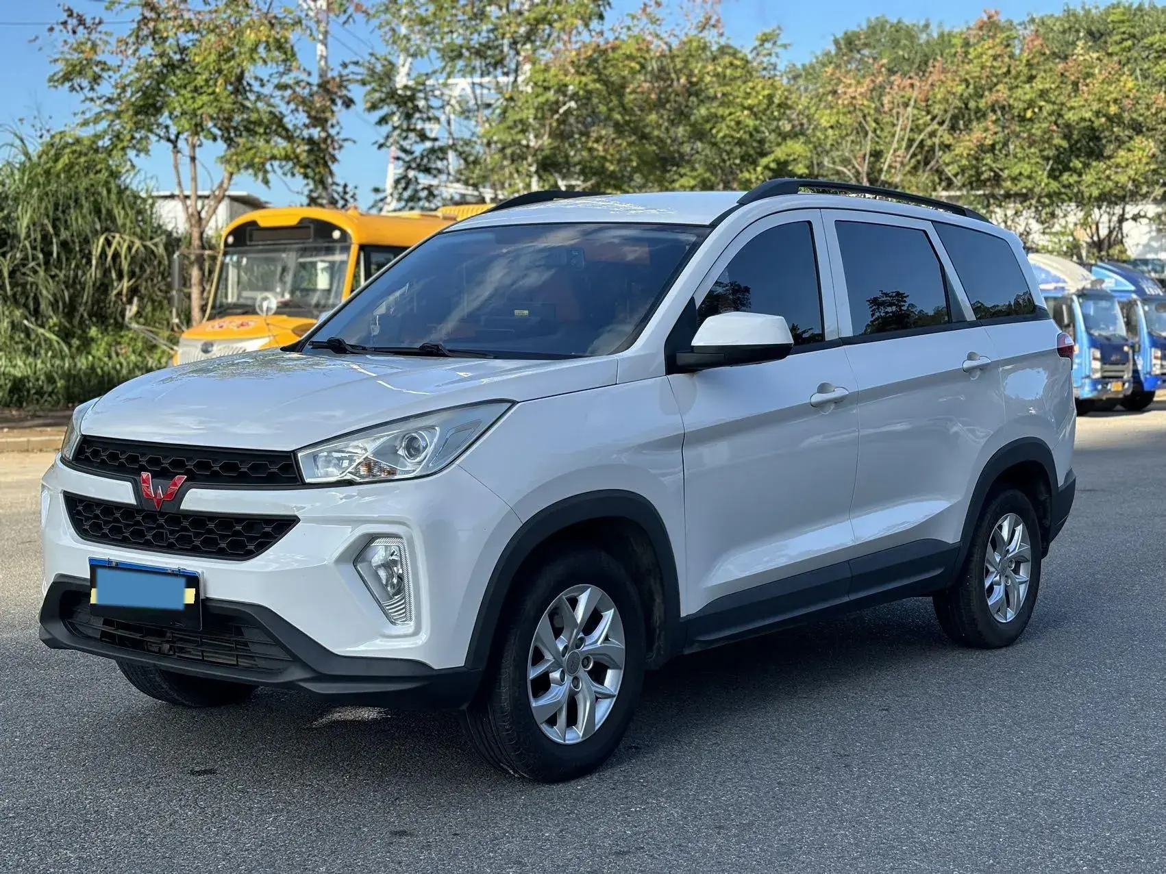 2018 WULING HONGGUANG view 1
