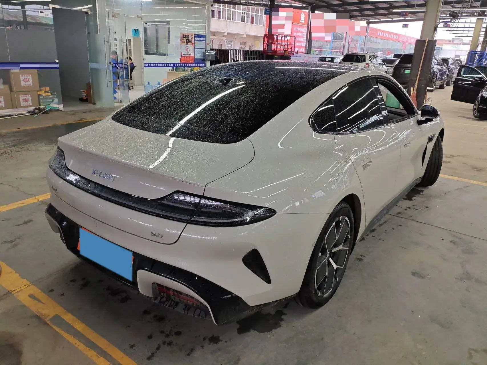 2024 MI SU7 thumbnail 4