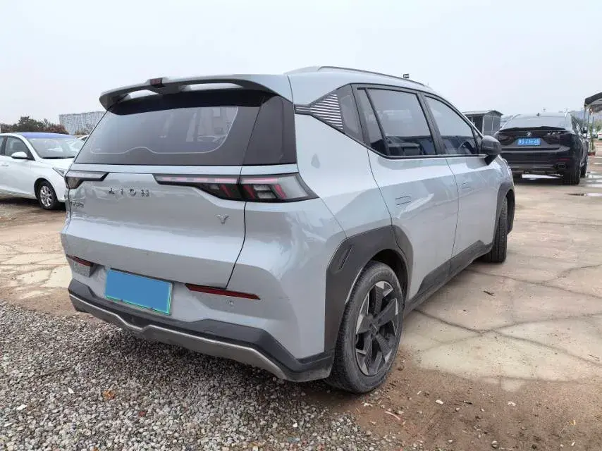 2022 AION Y thumbnail 4