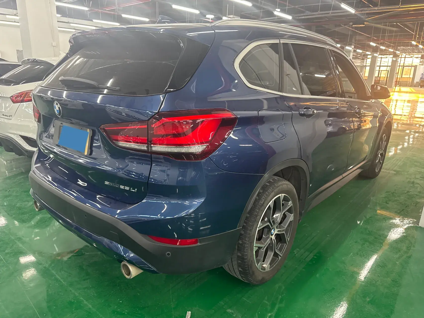 2021 BMW X1 thumbnail 3