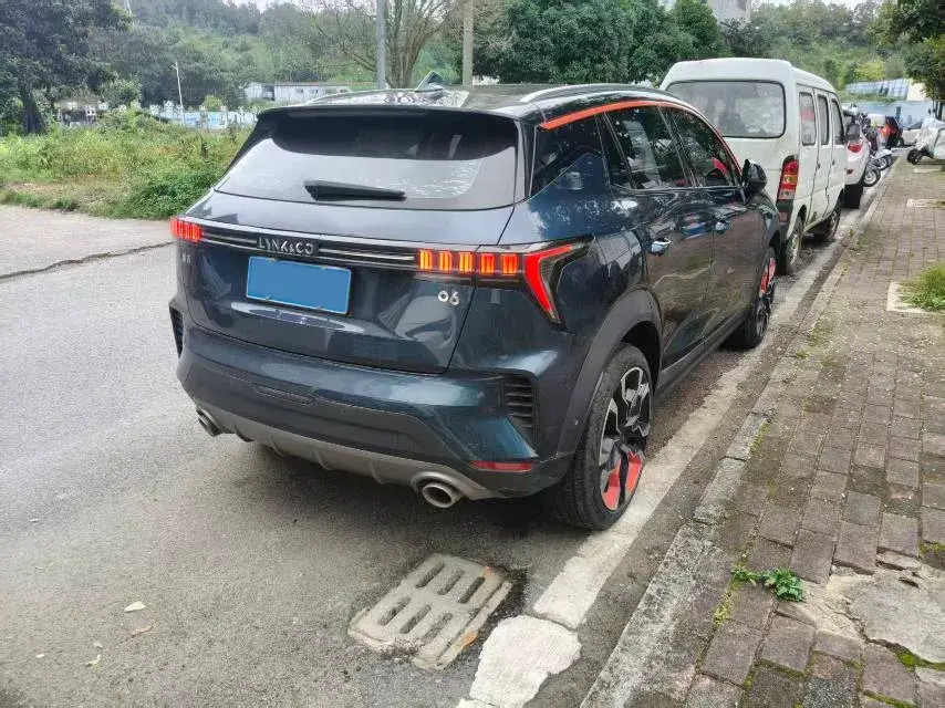 2020 LYNK&CO 06 thumbnail 4