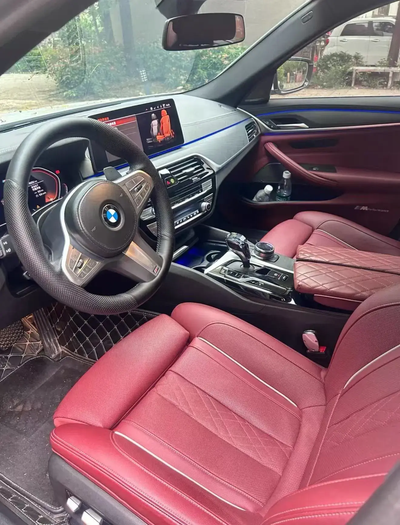 2022 BMW 5 thumbnail 3