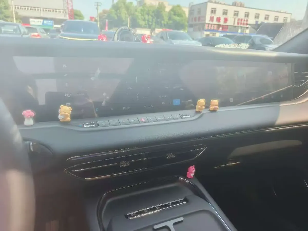 2025 Voyah FREE 1.5T 150HP L4 REEV 43KWH,autocango,china used car exporter,china ev exporter,chinese used car exporter,chinese used ev exporter