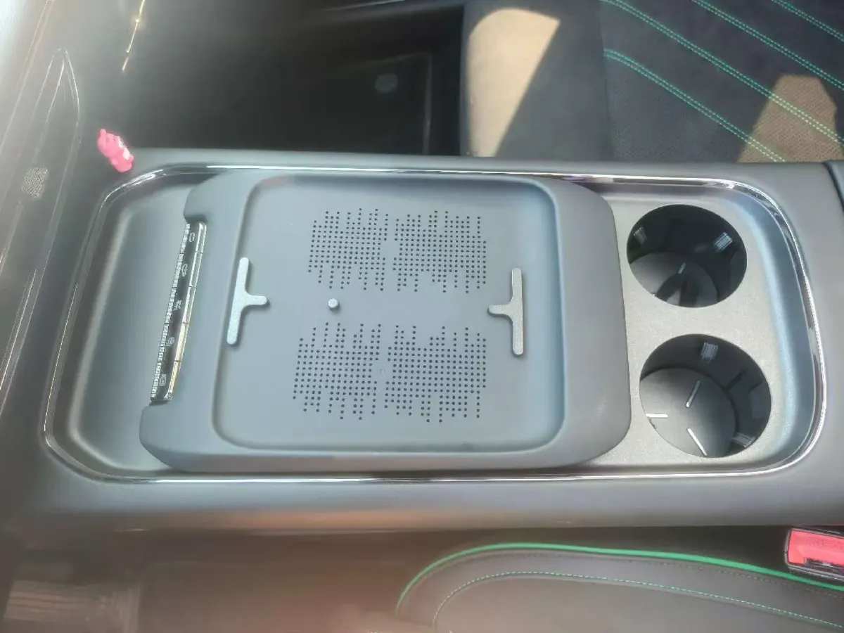 2025 Voyah FREE 1.5T 150HP L4 REEV 43KWH,autocango,china used car exporter,china ev exporter,chinese used car exporter,chinese used ev exporter