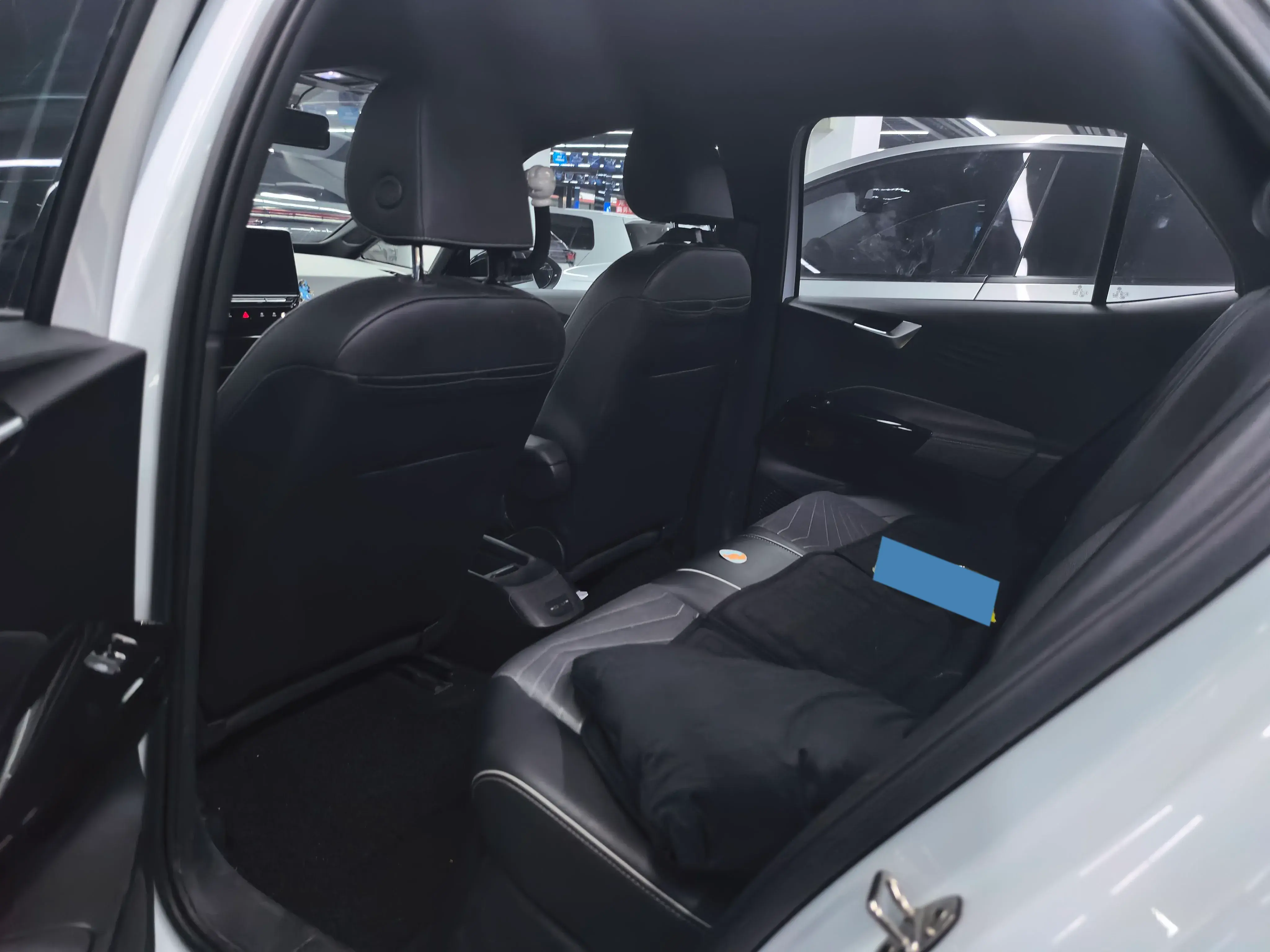 2023 VOLKSWAGEN ID.3 thumbnail 4