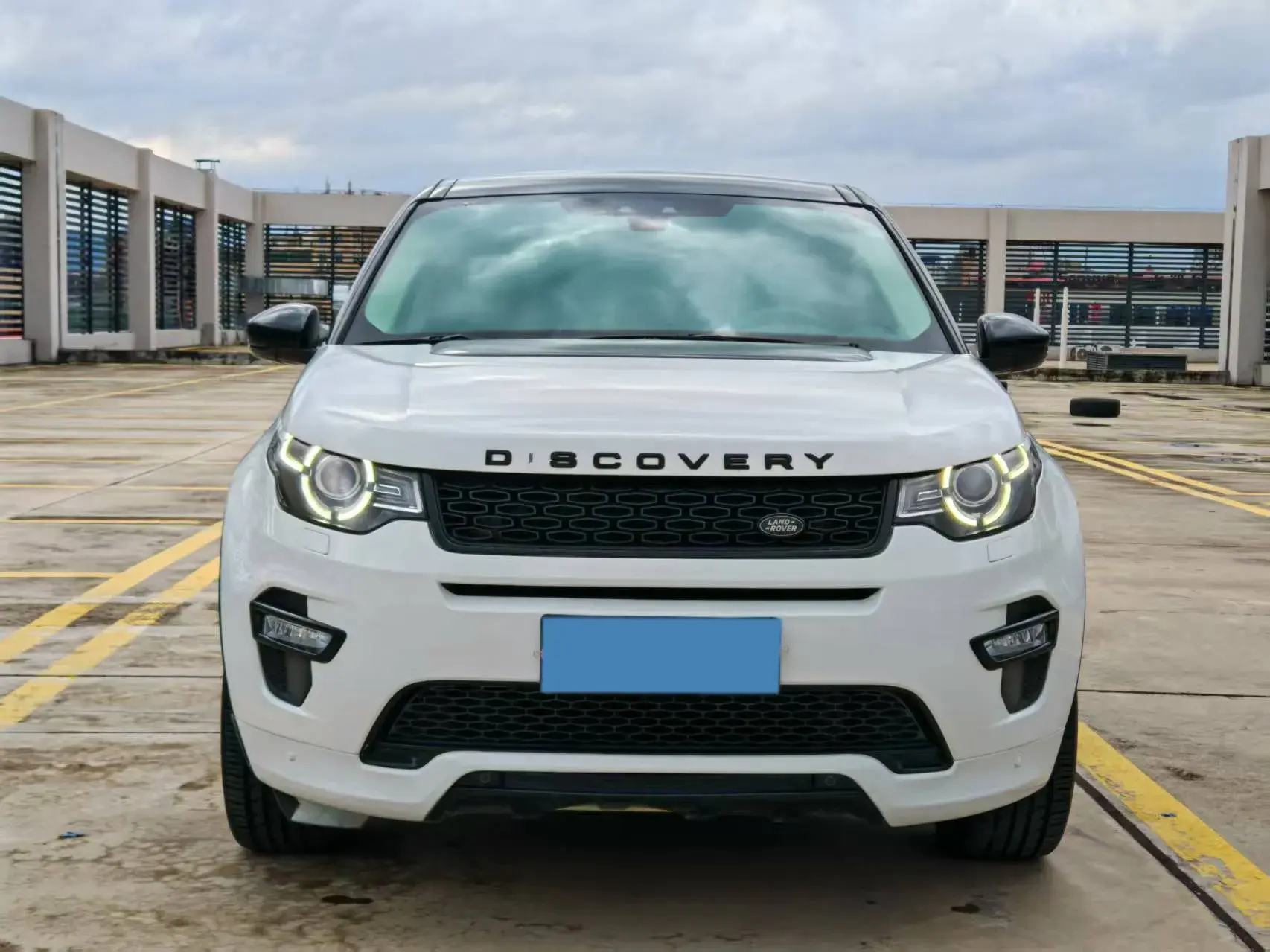 2019 LAND ROVER thumbnail 2