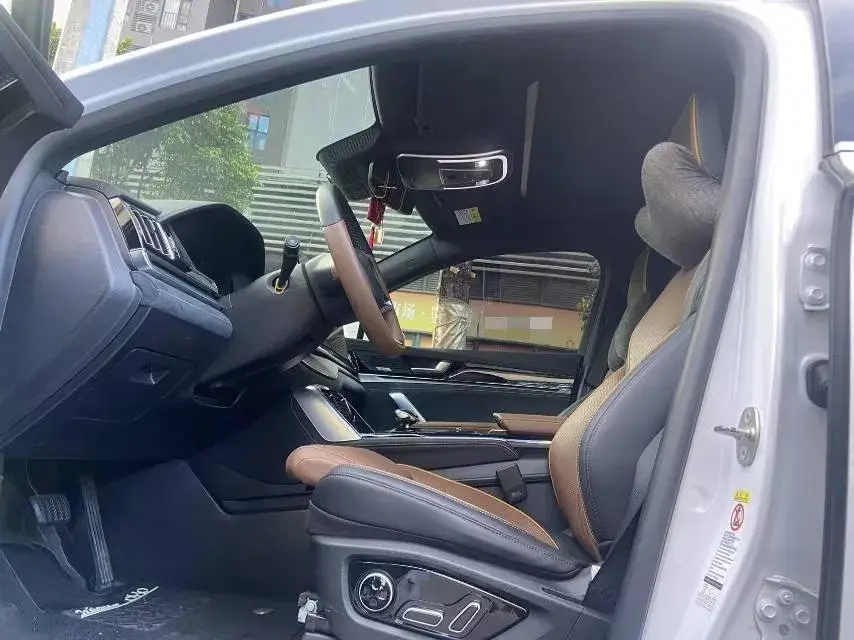 2021 BYD TANG thumbnail 4