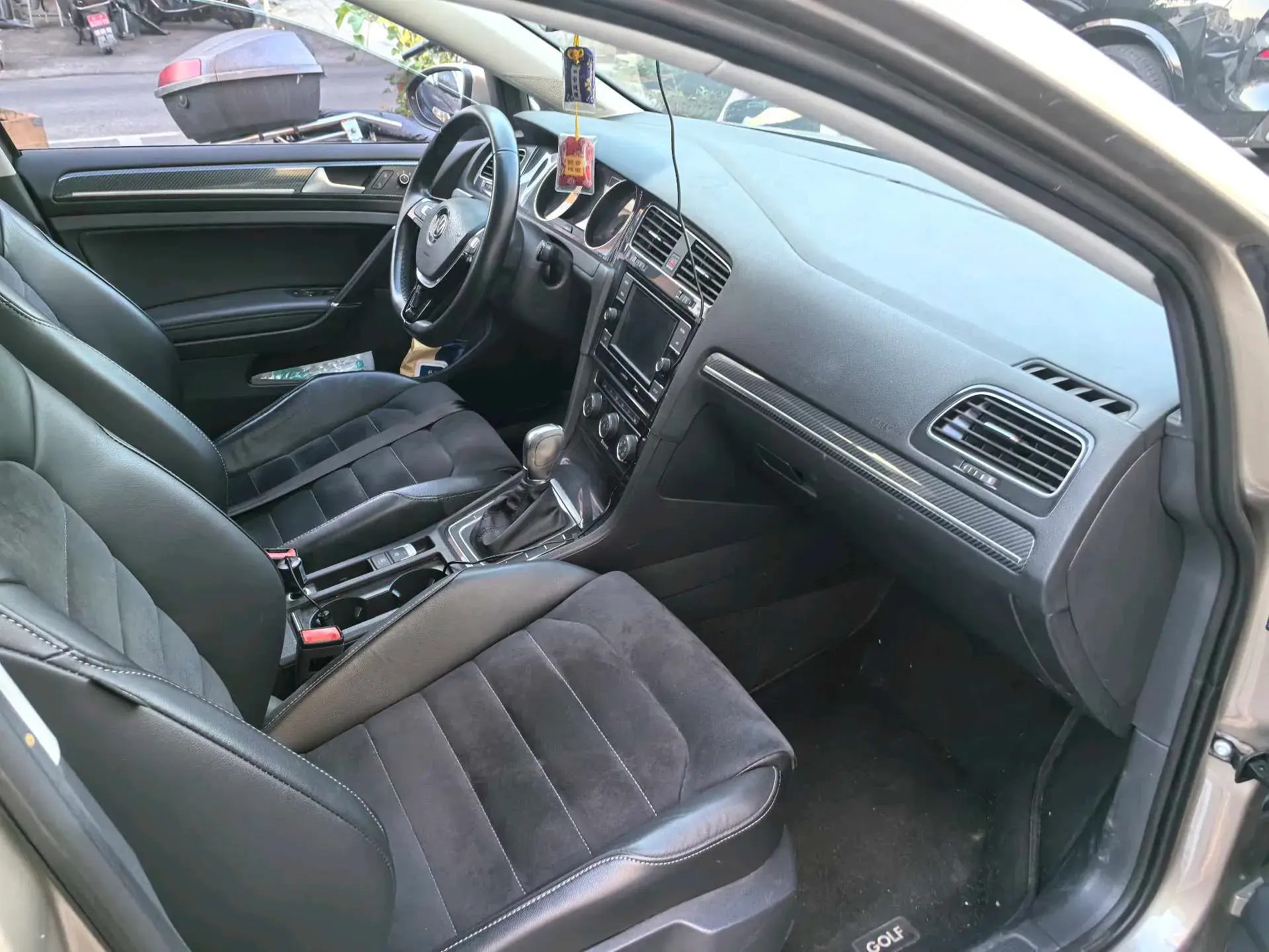 2018 VOLKSWAGEN GOLF thumbnail 4