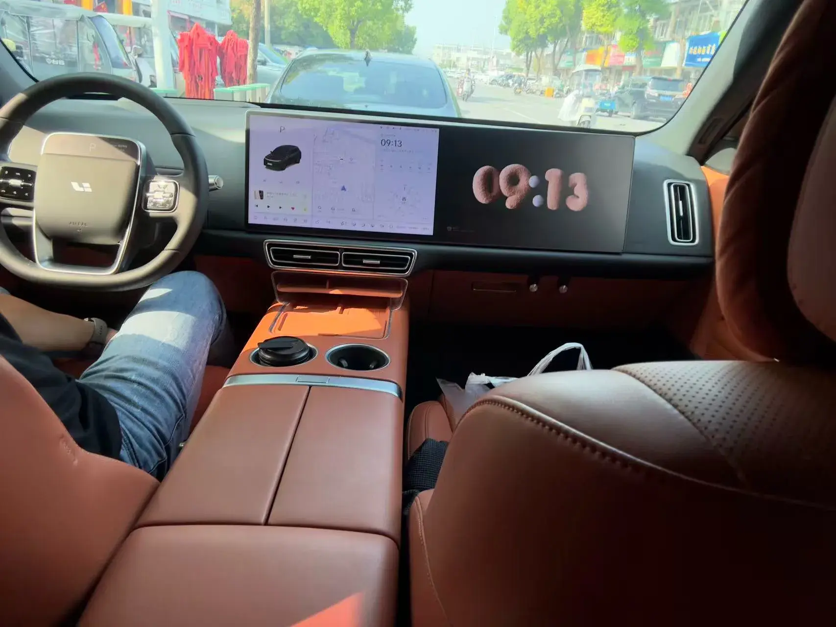 2024 LI L6 thumbnail 3