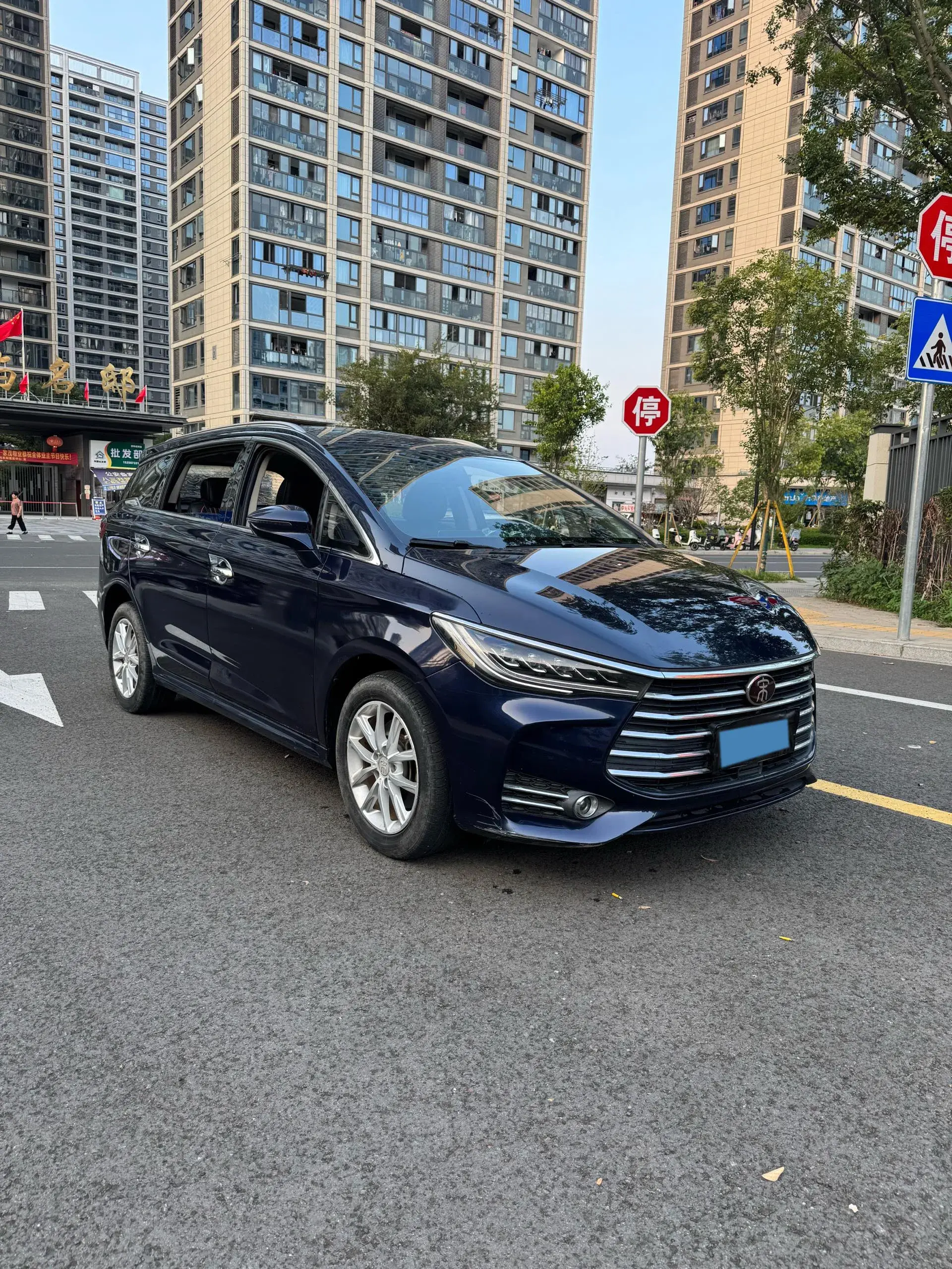 2019 BYD SONG thumbnail 3