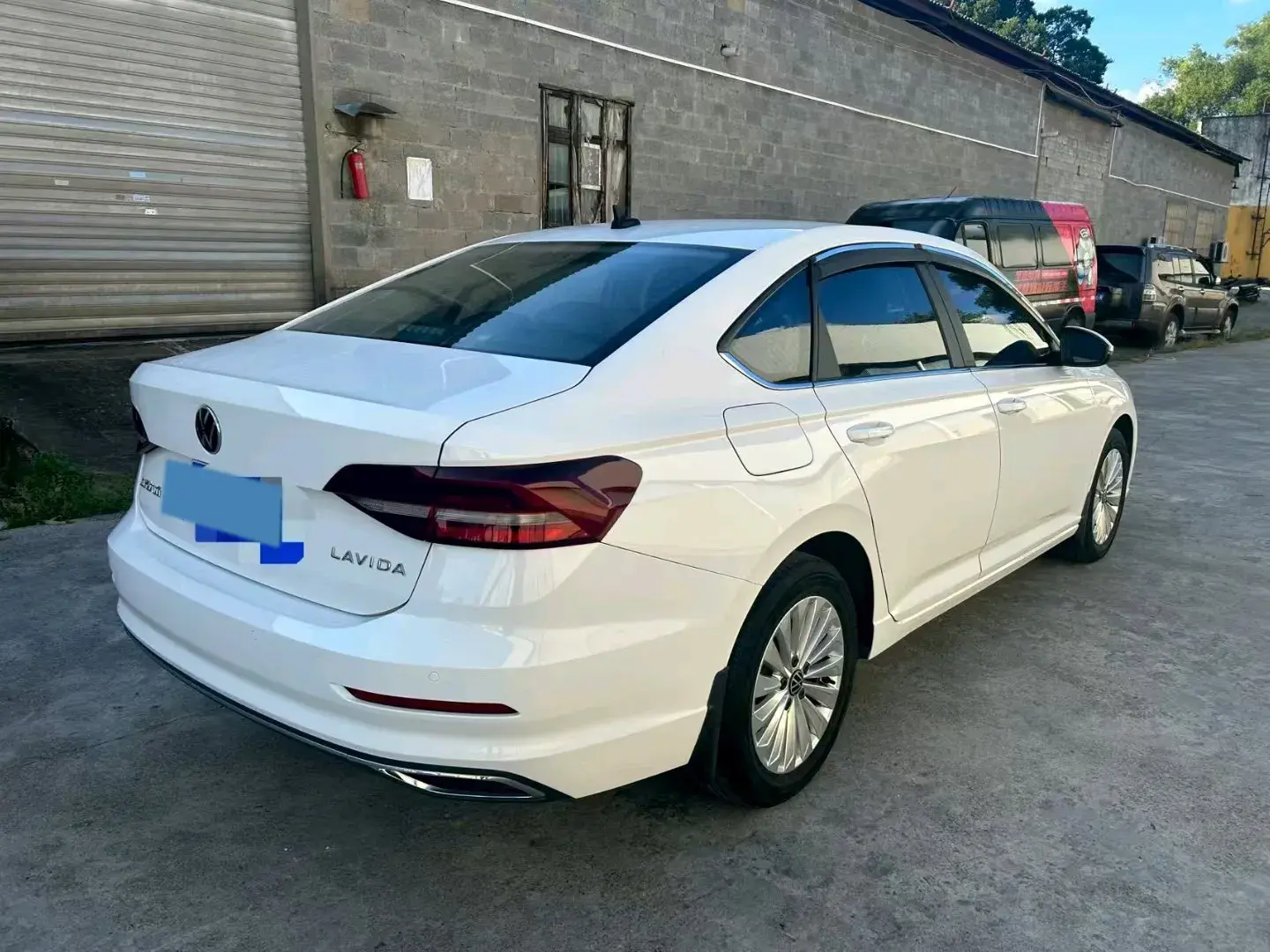 2021 VOLKSWAGEN LAVIDA thumbnail 4