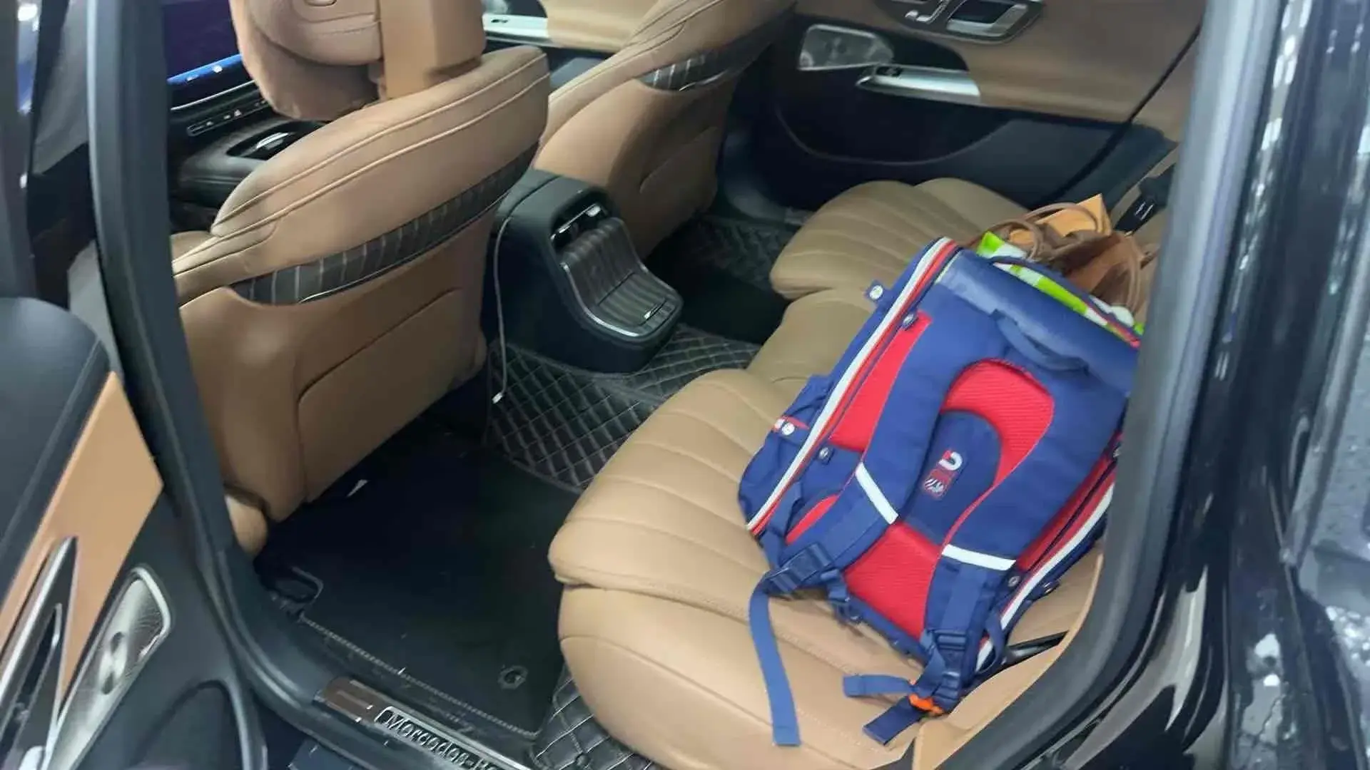 2024 MERCEDES-BENZ E thumbnail 3