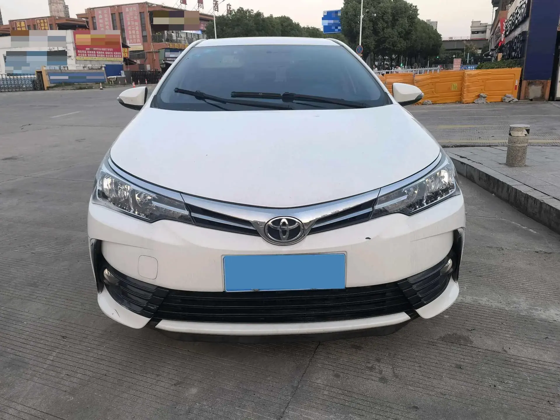 2018 TOYOTA COROLLA thumbnail 2