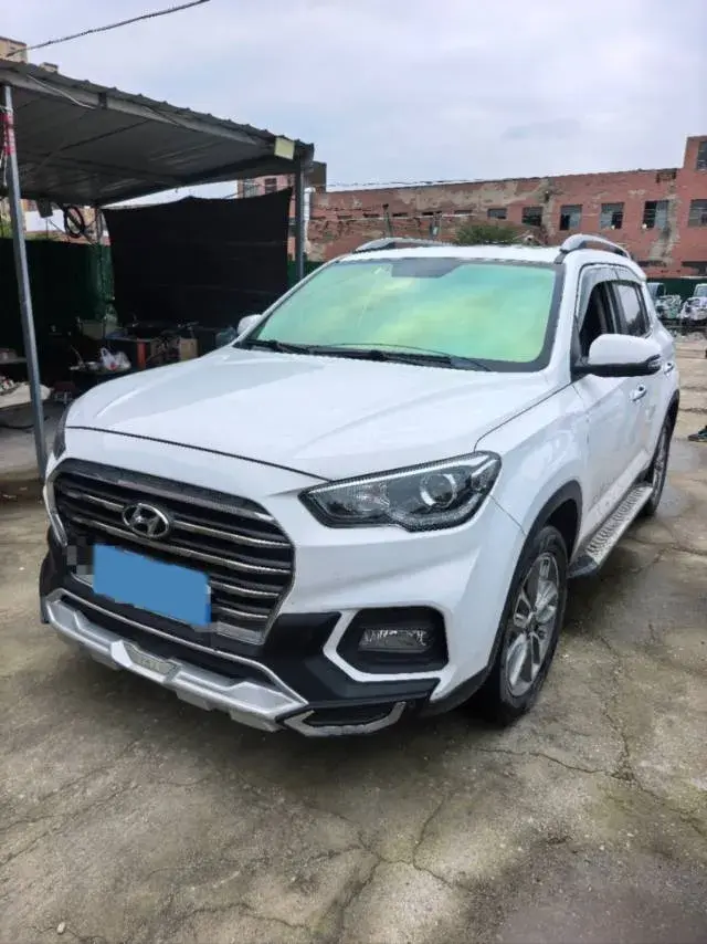 2019 HYUNDAI IX35 view 1