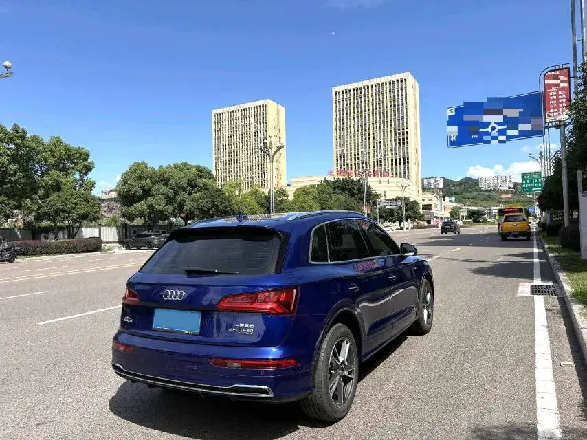 2018 AUDI Q5L thumbnail 3