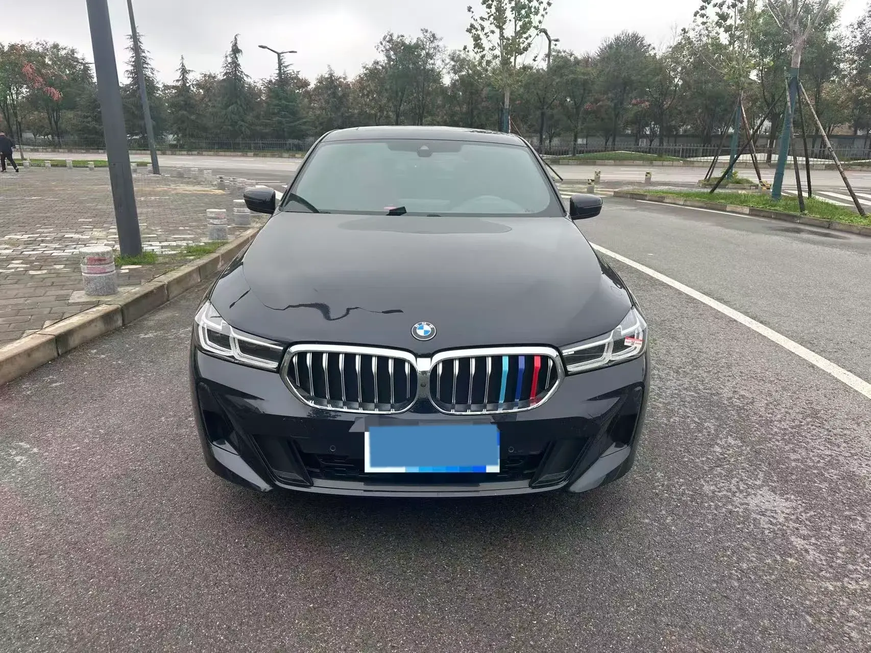 2021 BMW 6 thumbnail 3