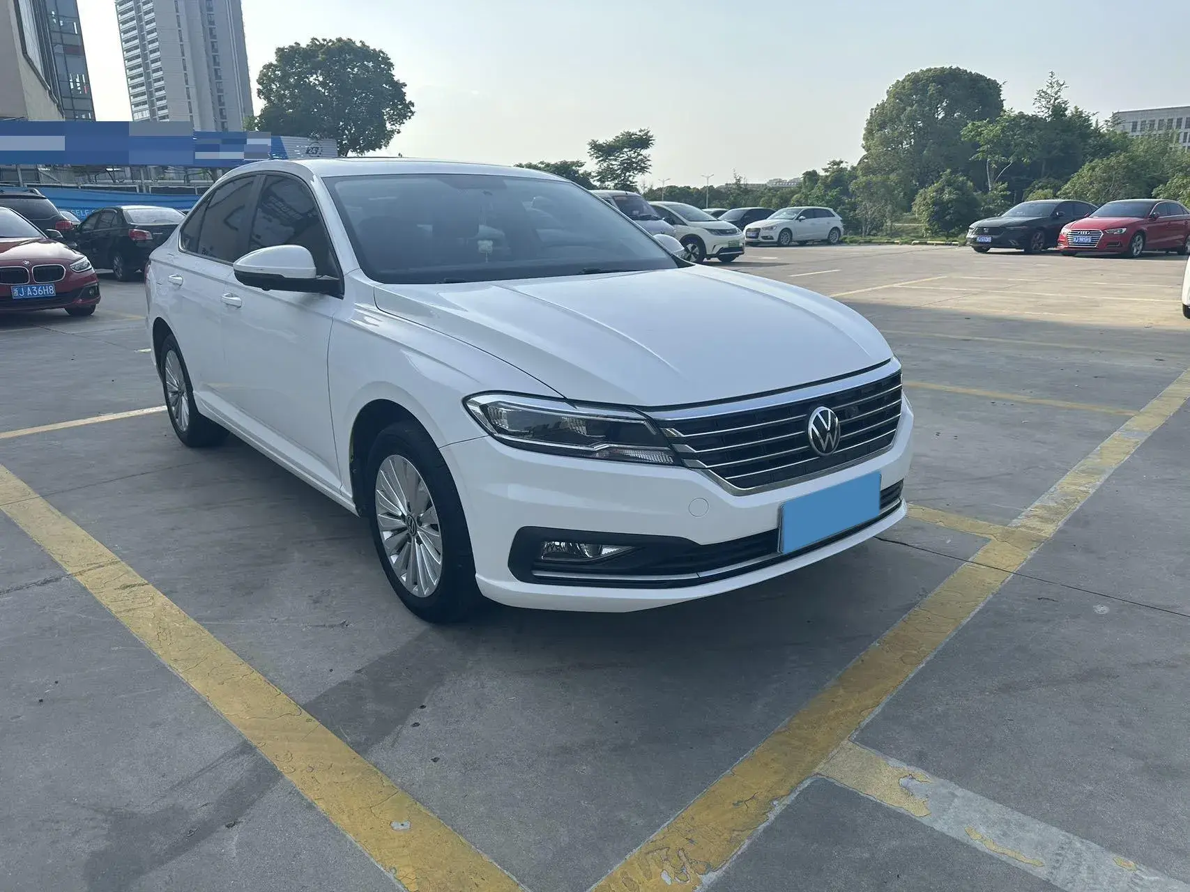 2021 VOLKSWAGEN LAVIDA thumbnail 3