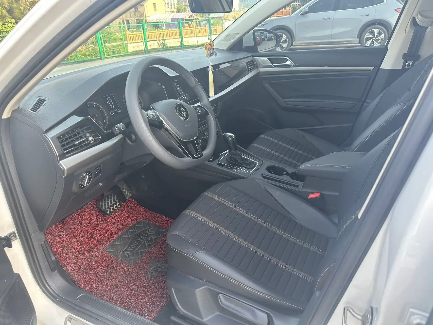 2021 VOLKSWAGEN LAVIDA thumbnail 4