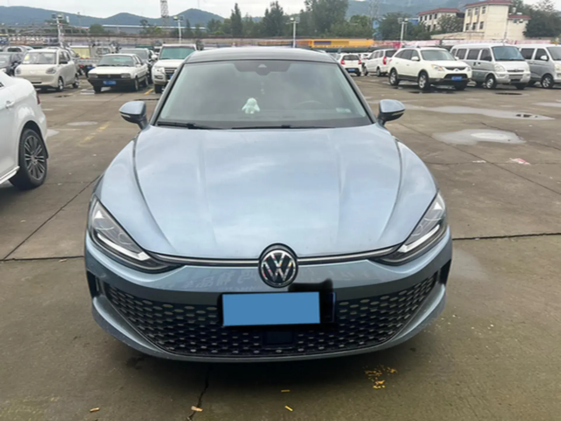 2023 VOLKSWAGEN LAMANDO thumbnail 2