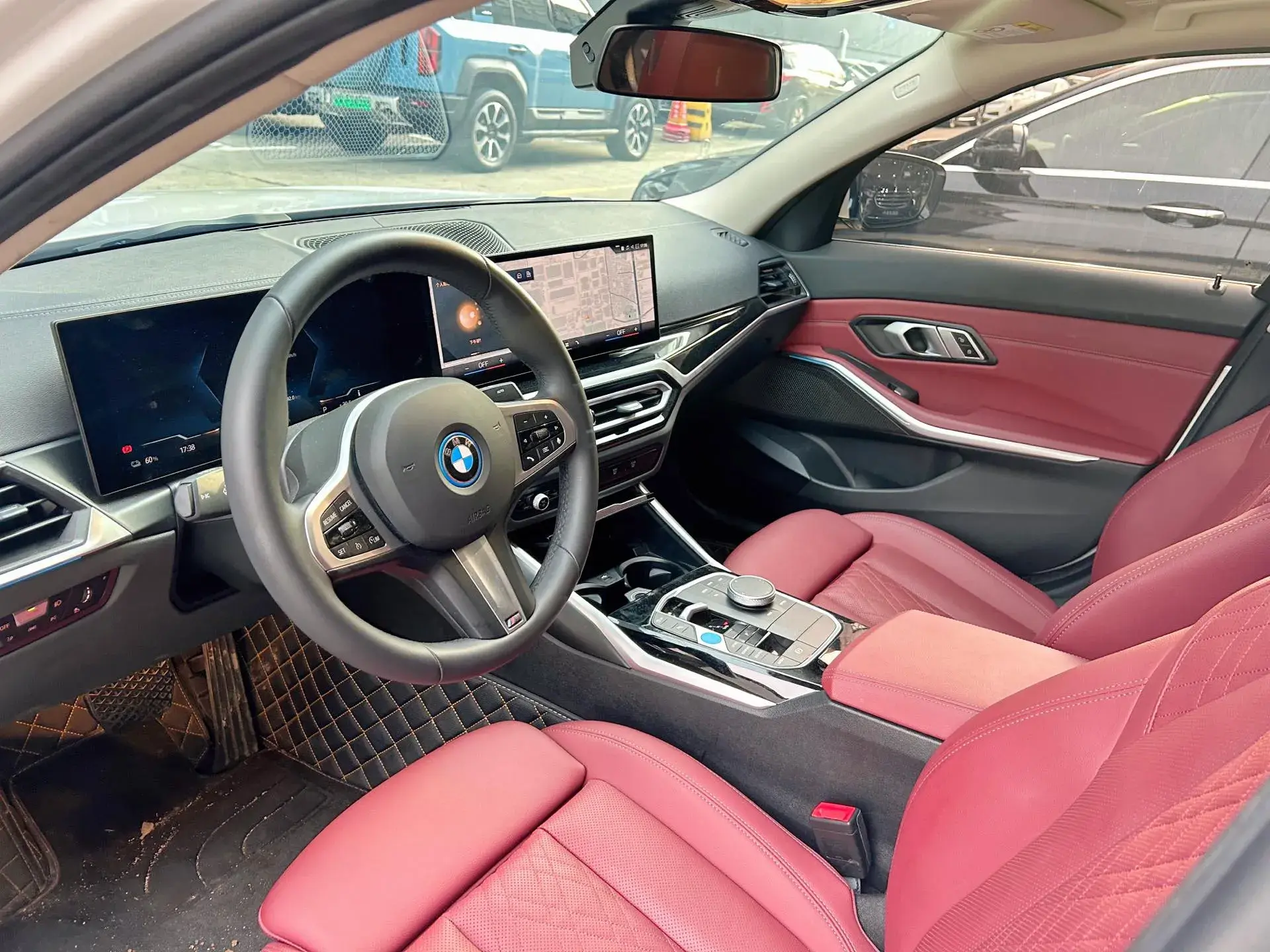 2024 BMW I3 thumbnail 4