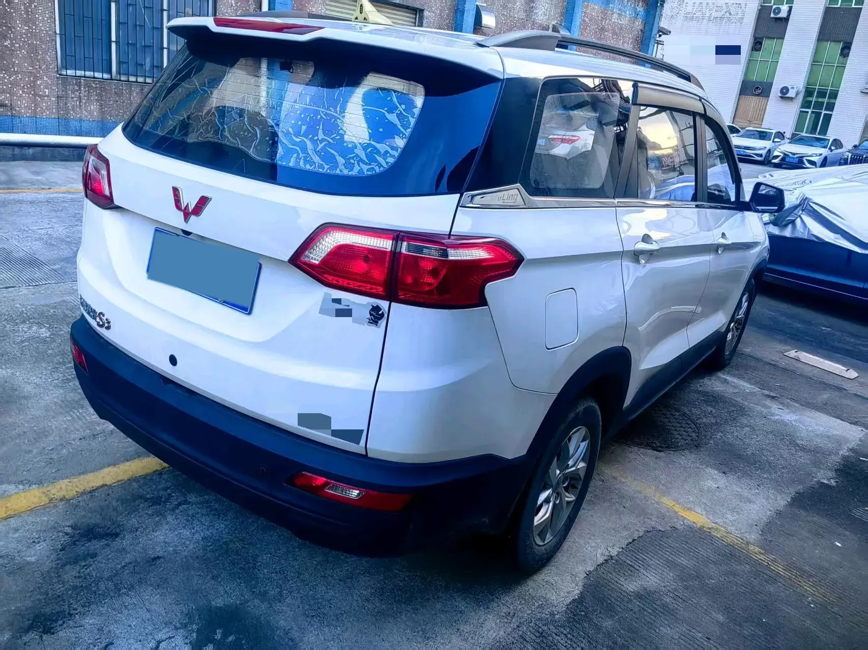 2018 WULING HONGGUANG thumbnail 2