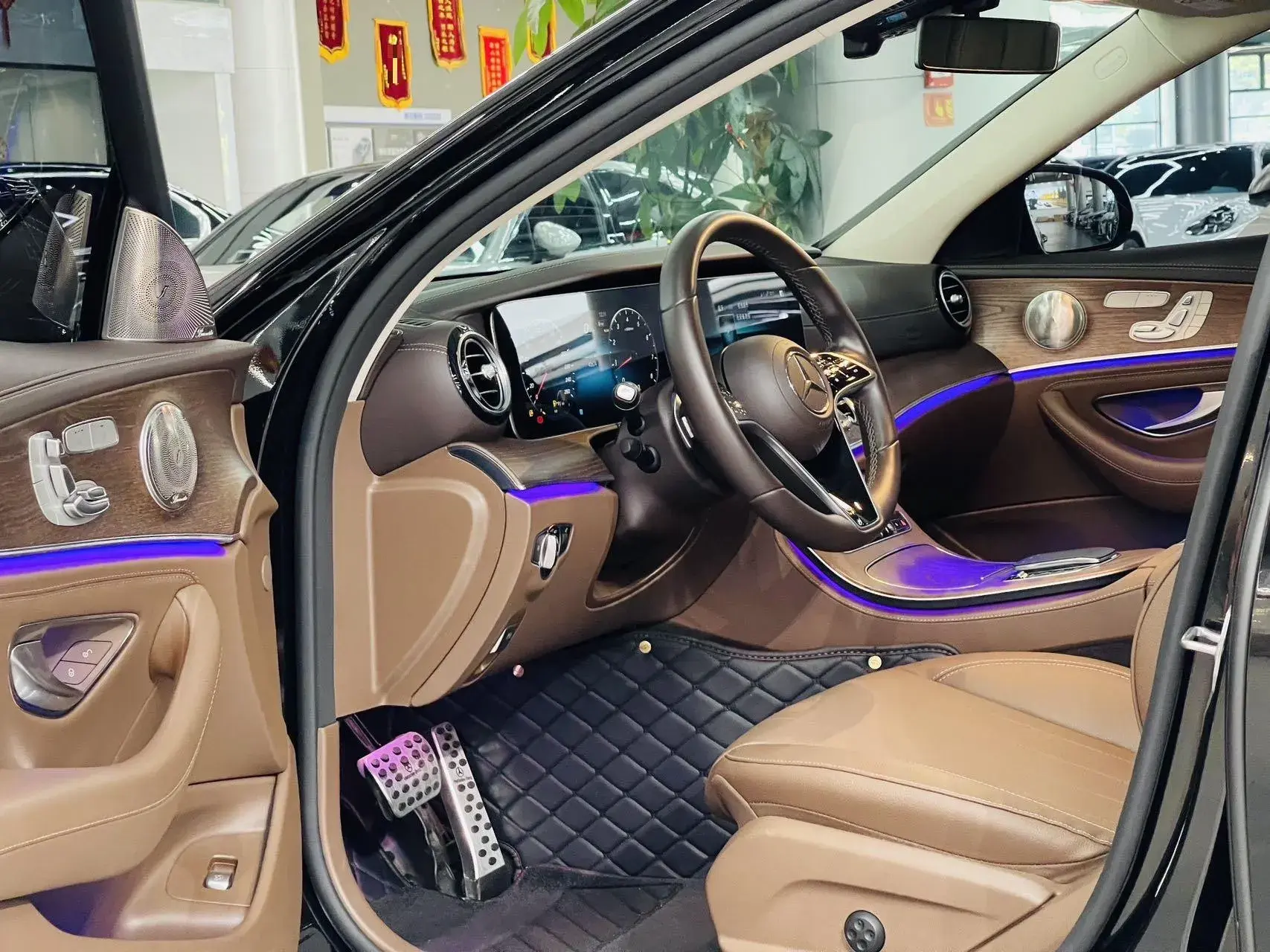 2022 MERCEDES-BENZ E thumbnail 3