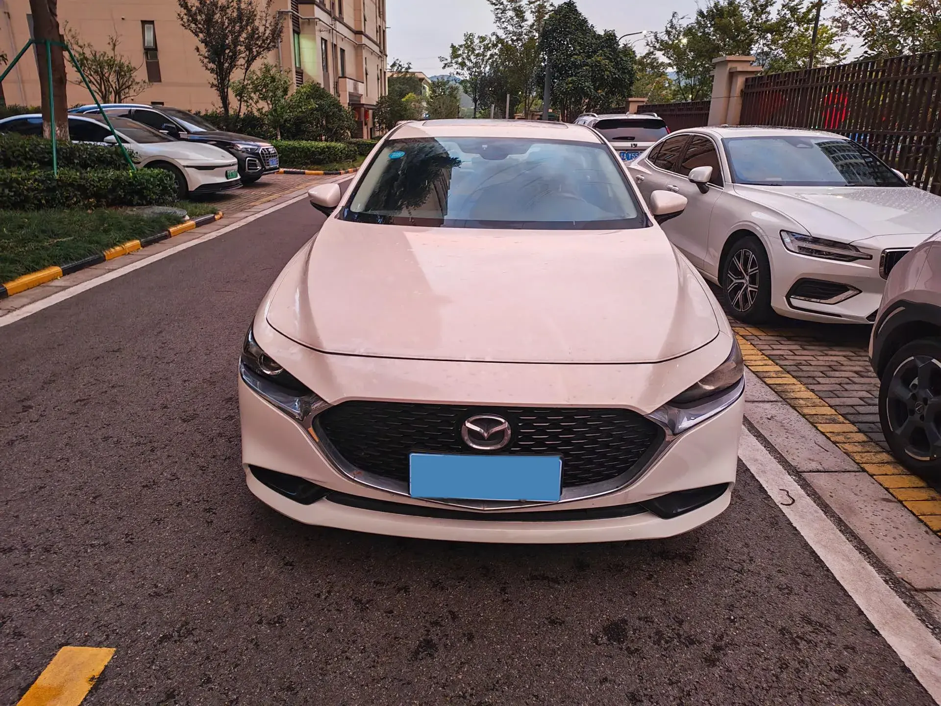 2020 MAZDA 3 thumbnail 2