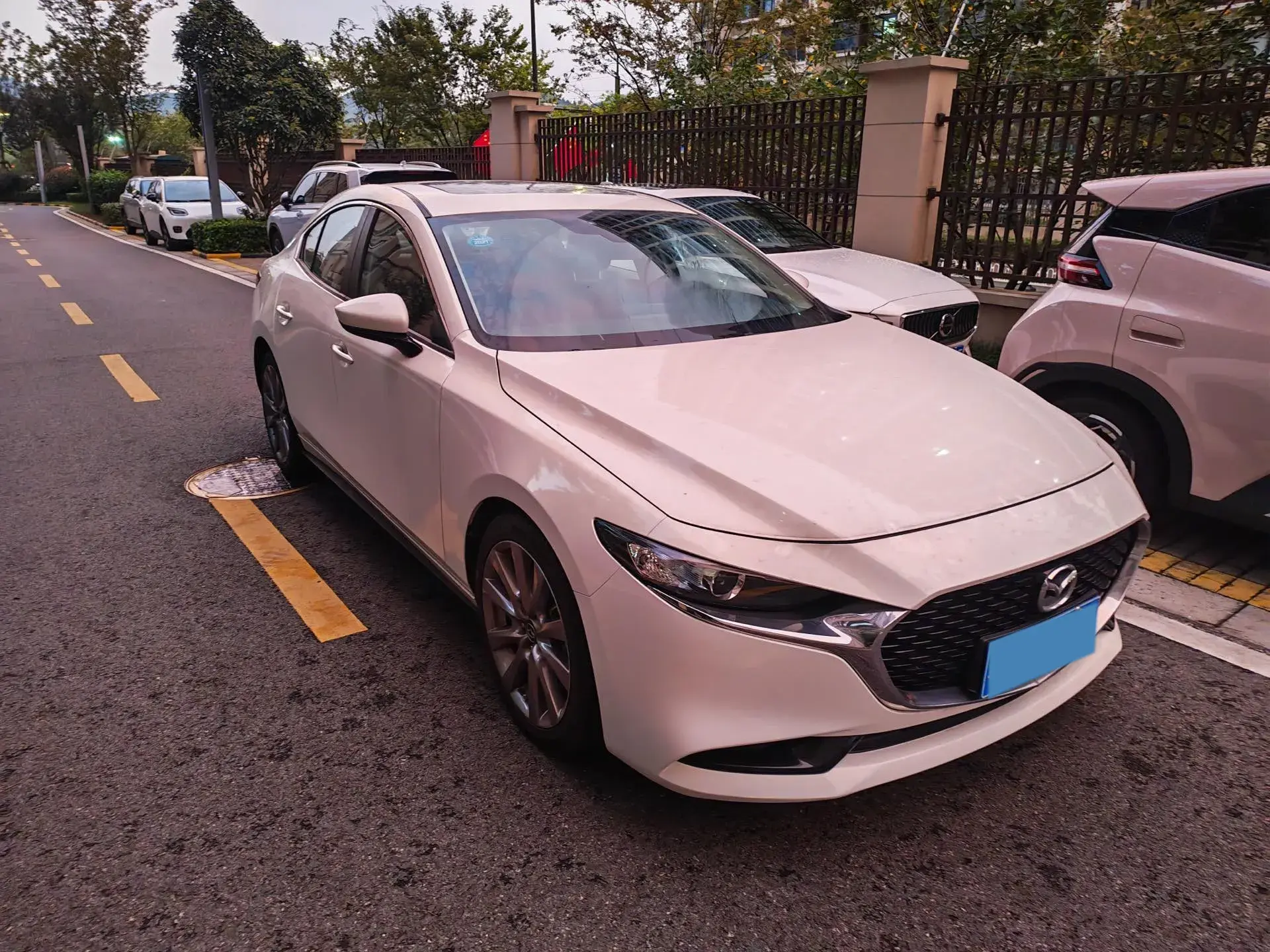 2020 MAZDA 3 thumbnail 3