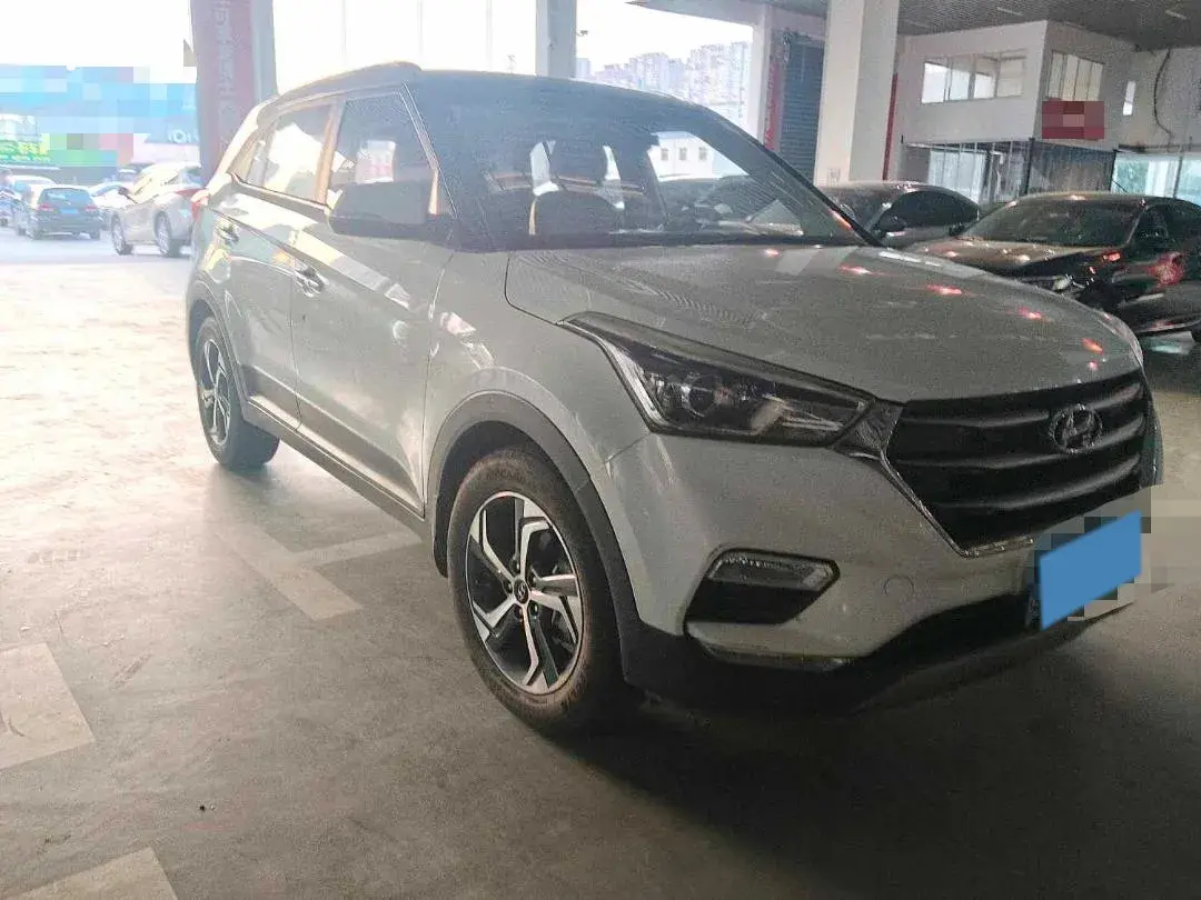 2017 HYUNDAI IX25 thumbnail 3