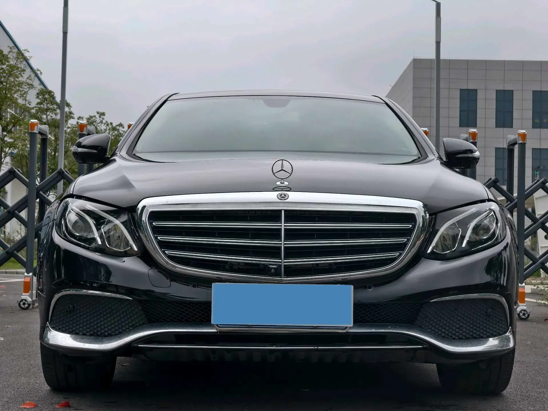 2020 MERCEDES-BENZ E thumbnail 3