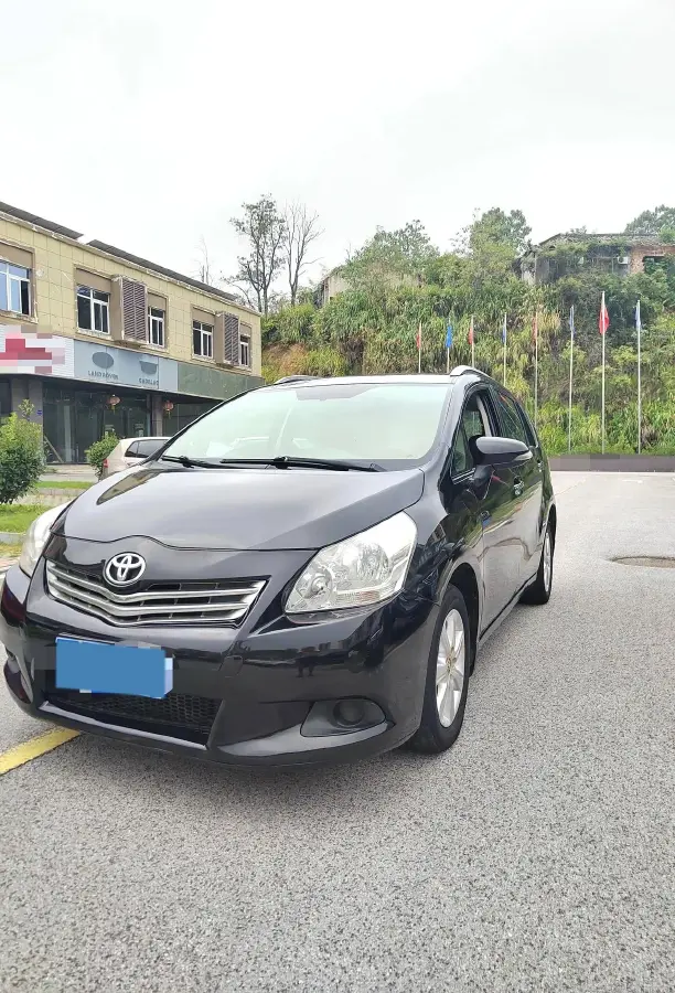 2015 Toyota Verso 1.8L 140HP L4 CVT