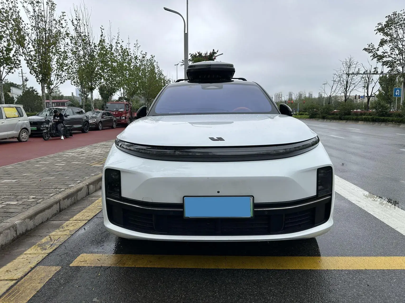 2023 LI L7 thumbnail 2