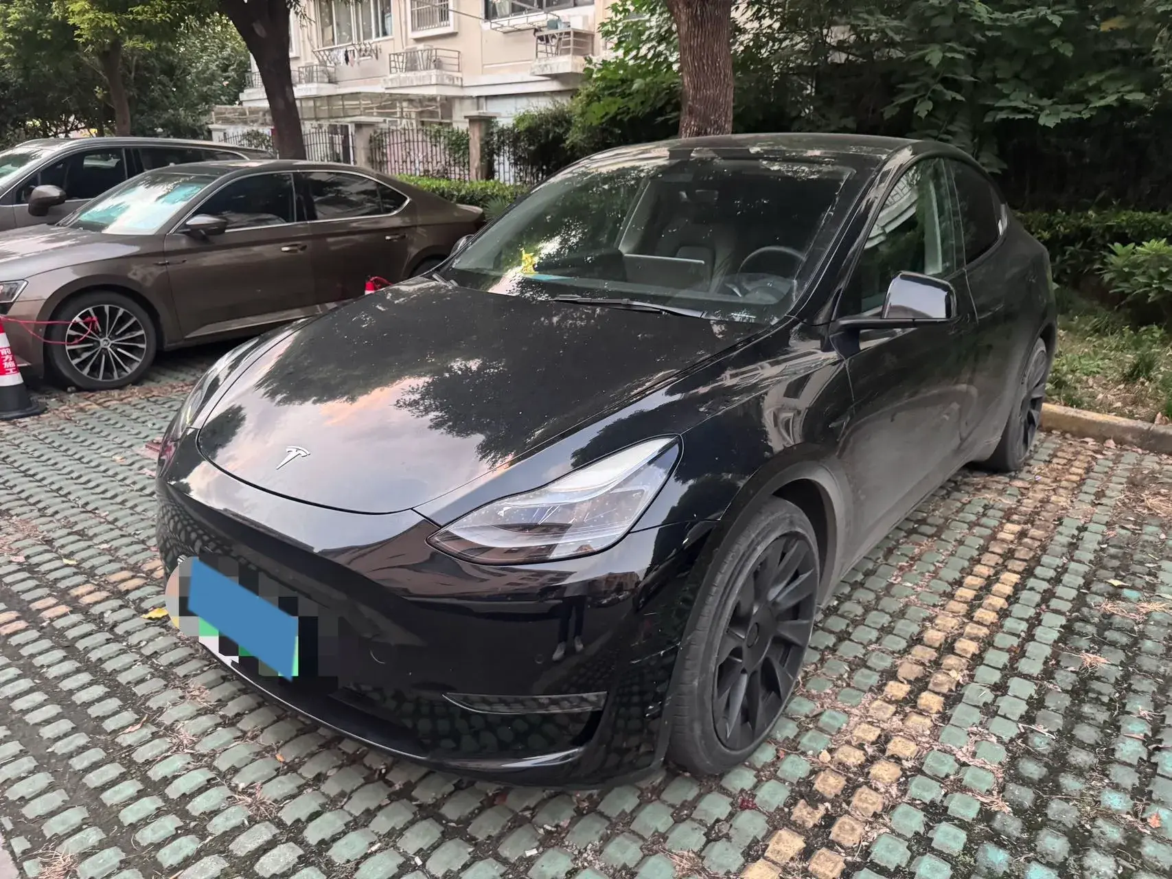 2021 TESLA MODEL view 1
