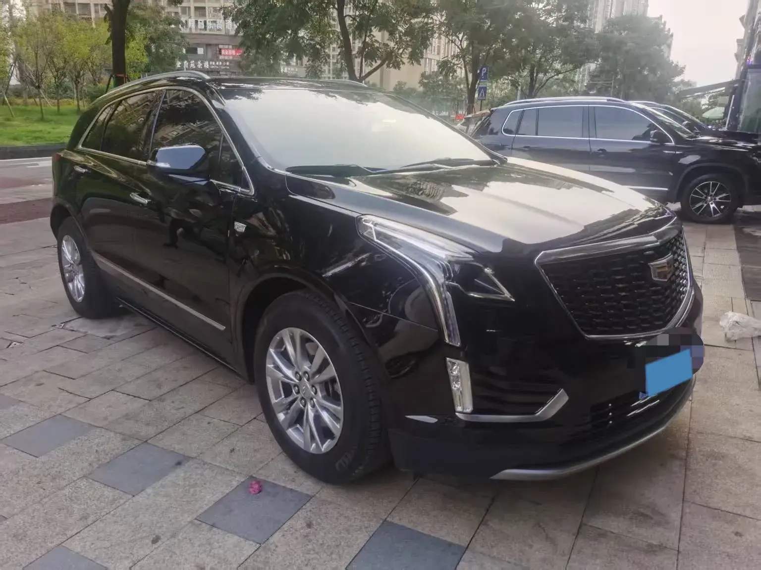 2022 CADILLAC XT5 thumbnail 2