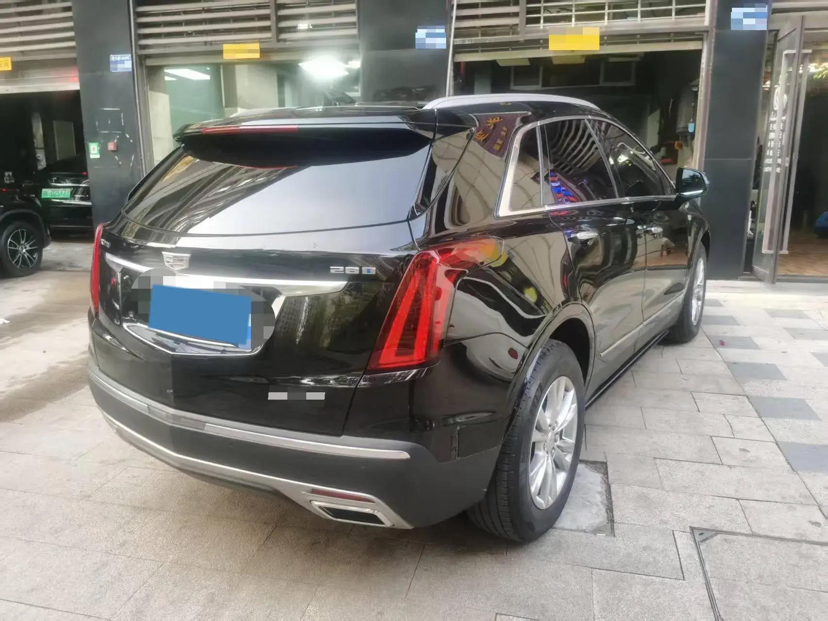 2022 CADILLAC XT5 thumbnail 4