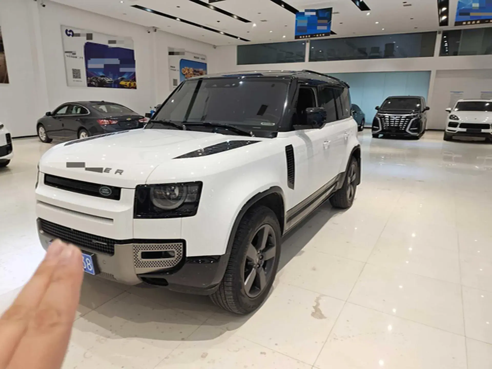 2022 LAND ROVER view 1