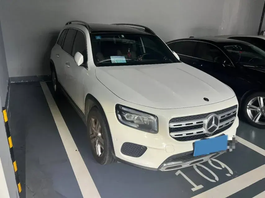 2021 MERCEDES-BENZ GLB thumbnail 2