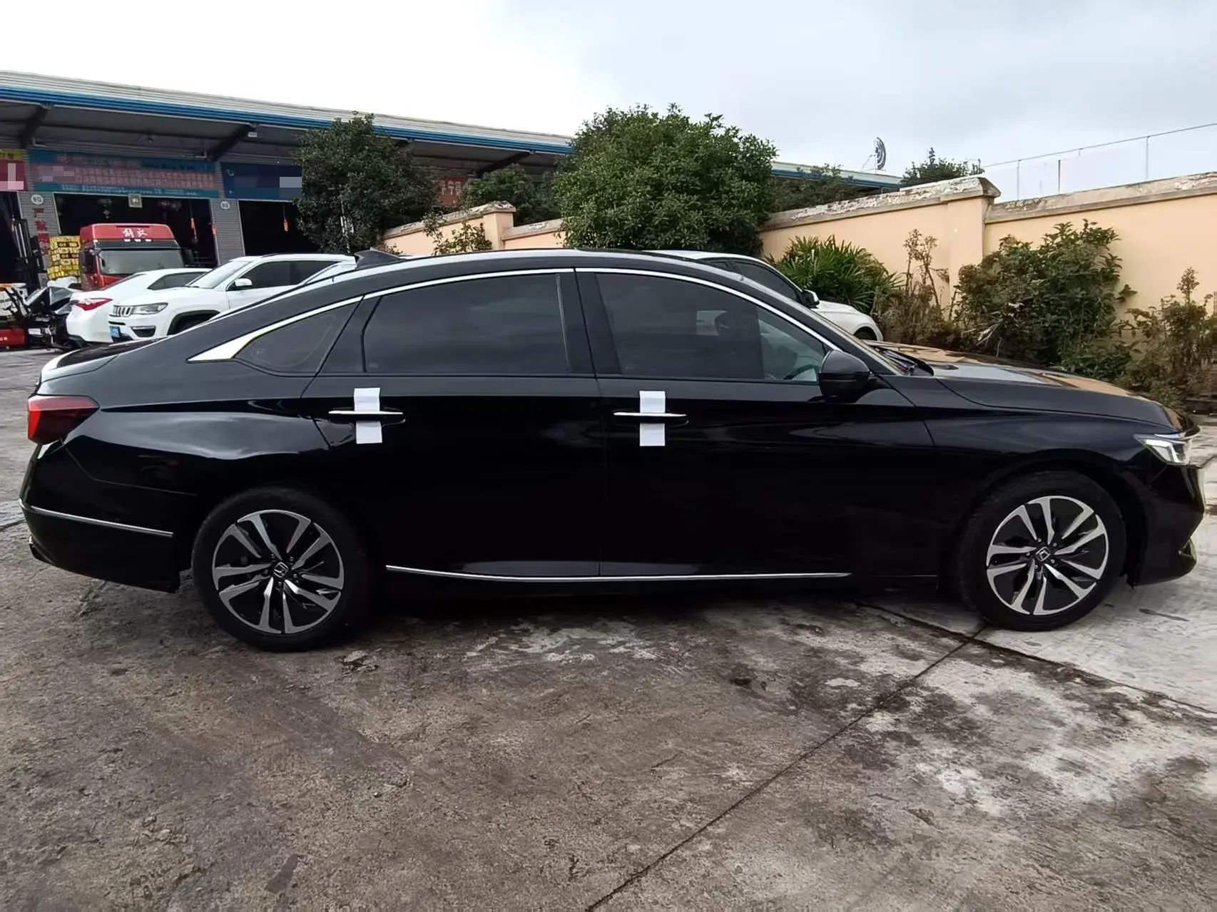 2022 HONDA ACCORD thumbnail 4