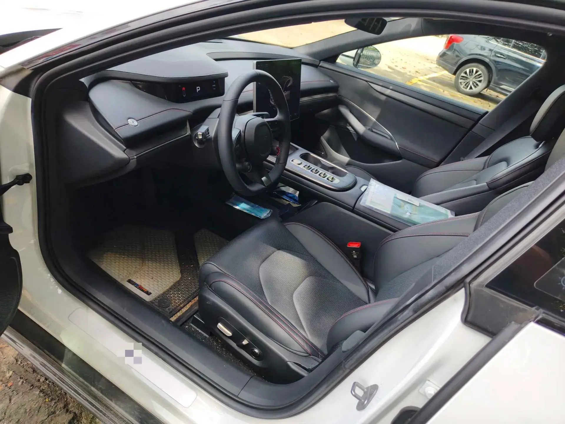 2024 MI SU7 thumbnail 3