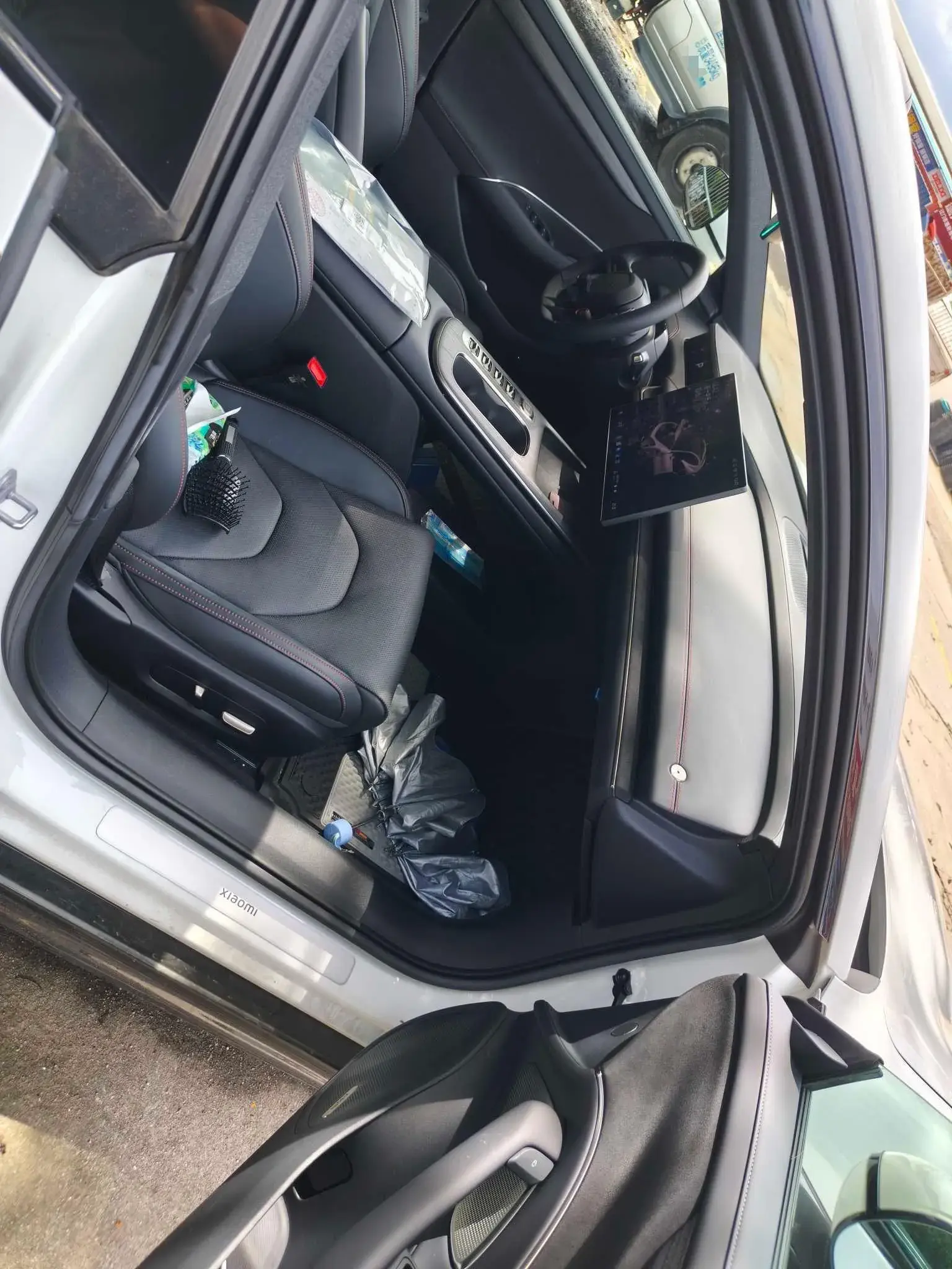 2024 MI SU7 thumbnail 4