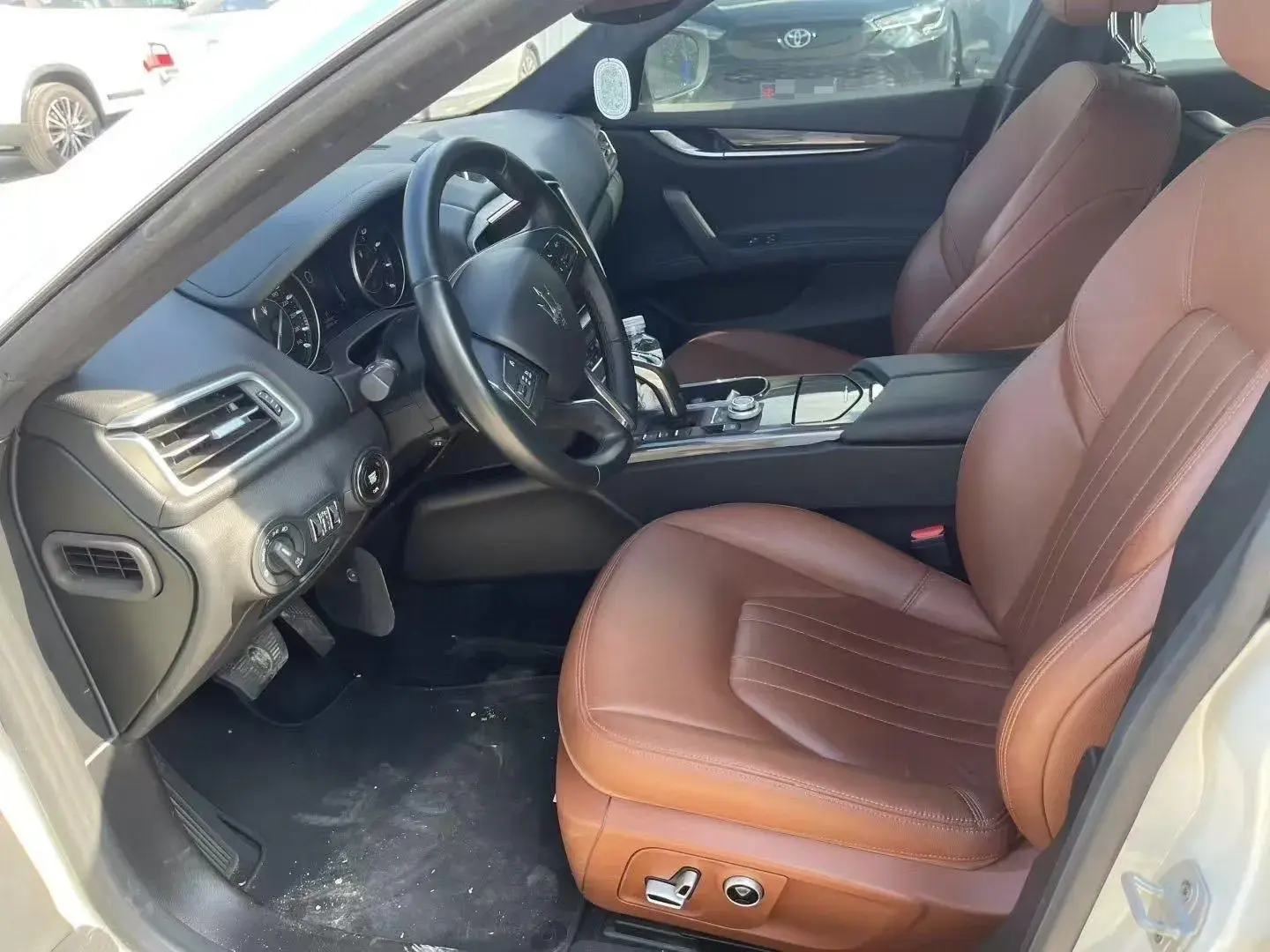 2022 MASERATI GHIBLI thumbnail 4