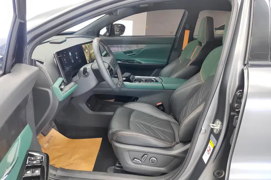 2023 CHANGAN UNI-T thumbnail 4