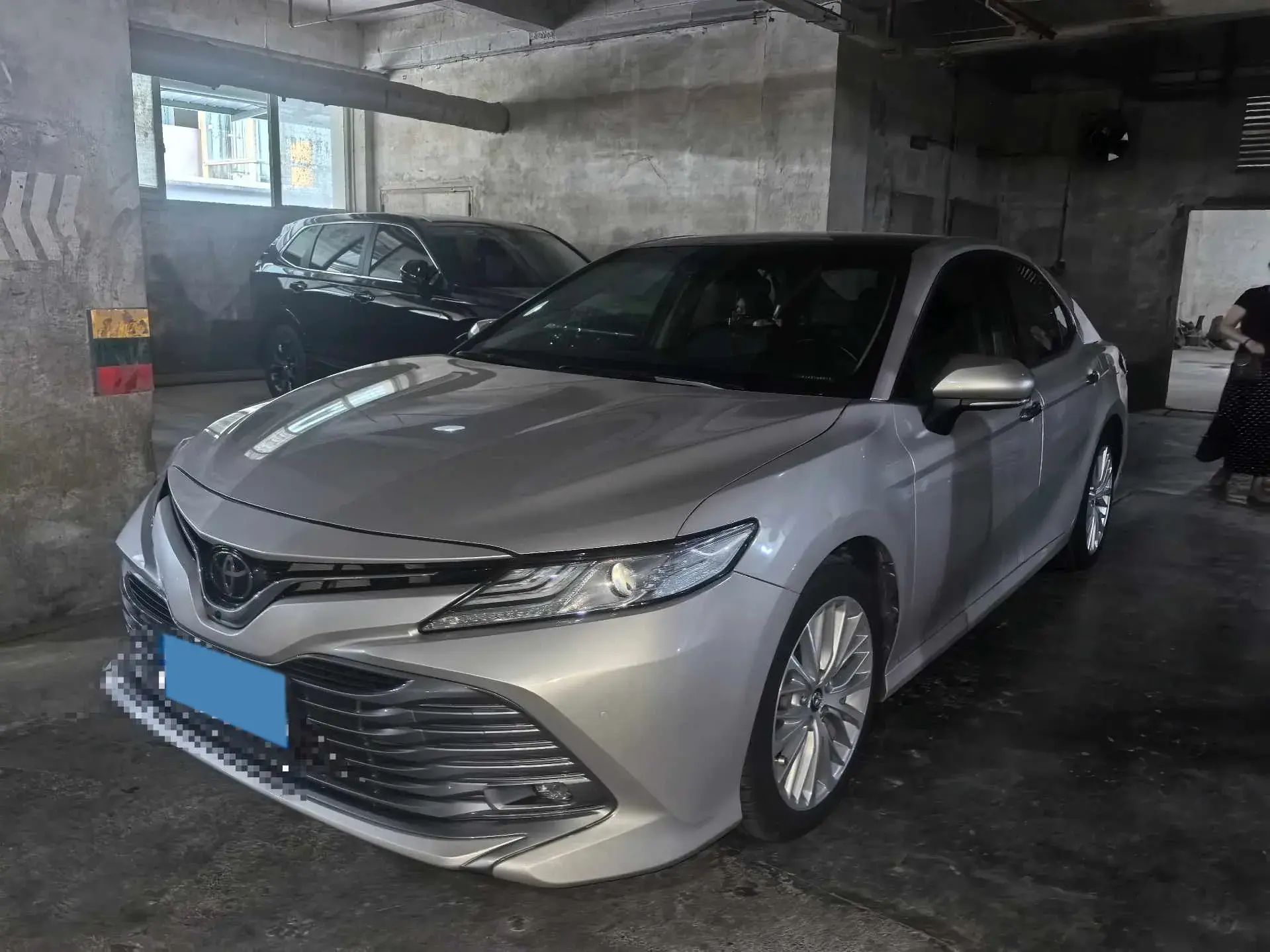 2018 TOYOTA CAMRY view 1