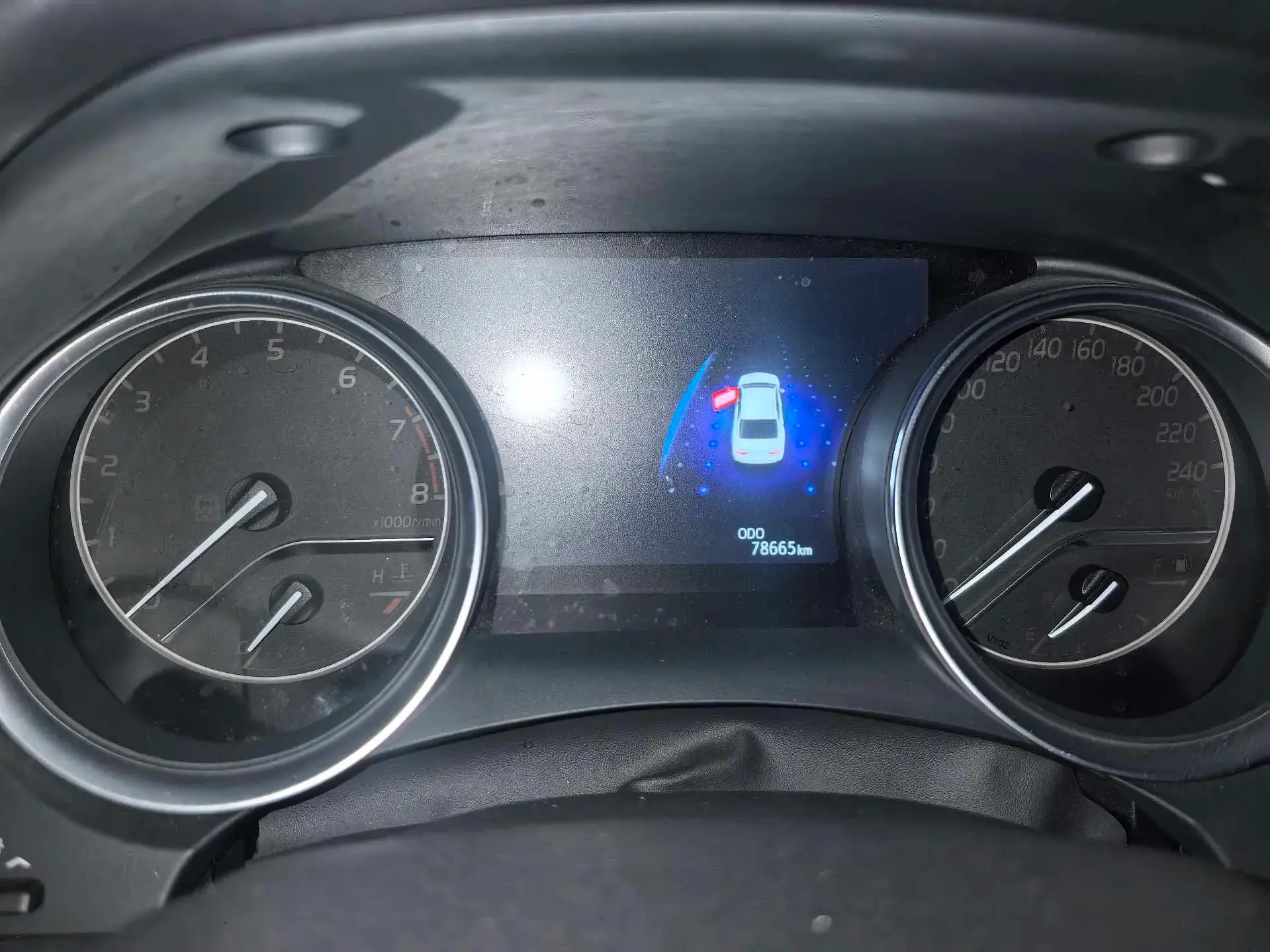 2018 TOYOTA CAMRY thumbnail 3