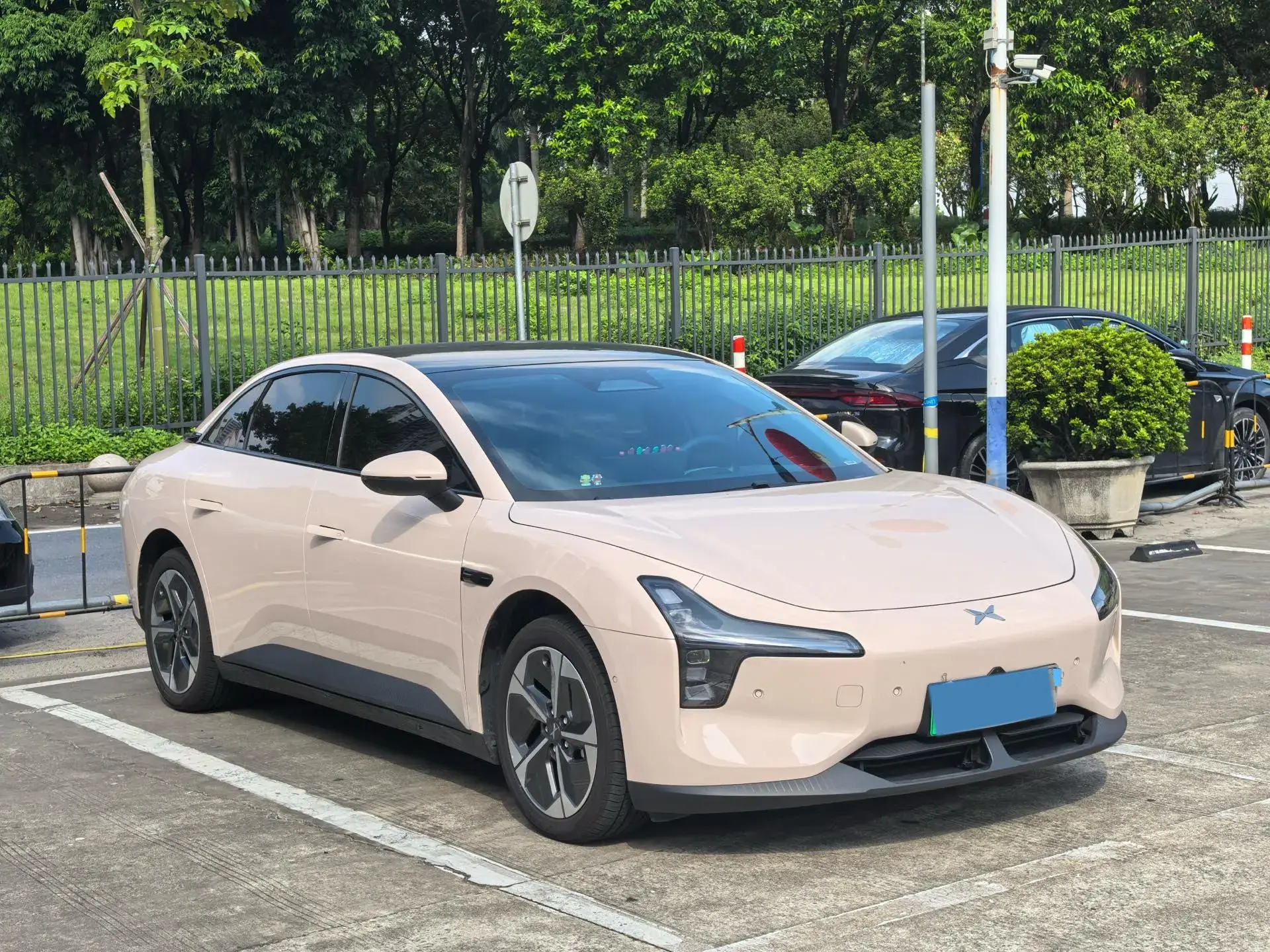 2024 XPENG MONA thumbnail 3