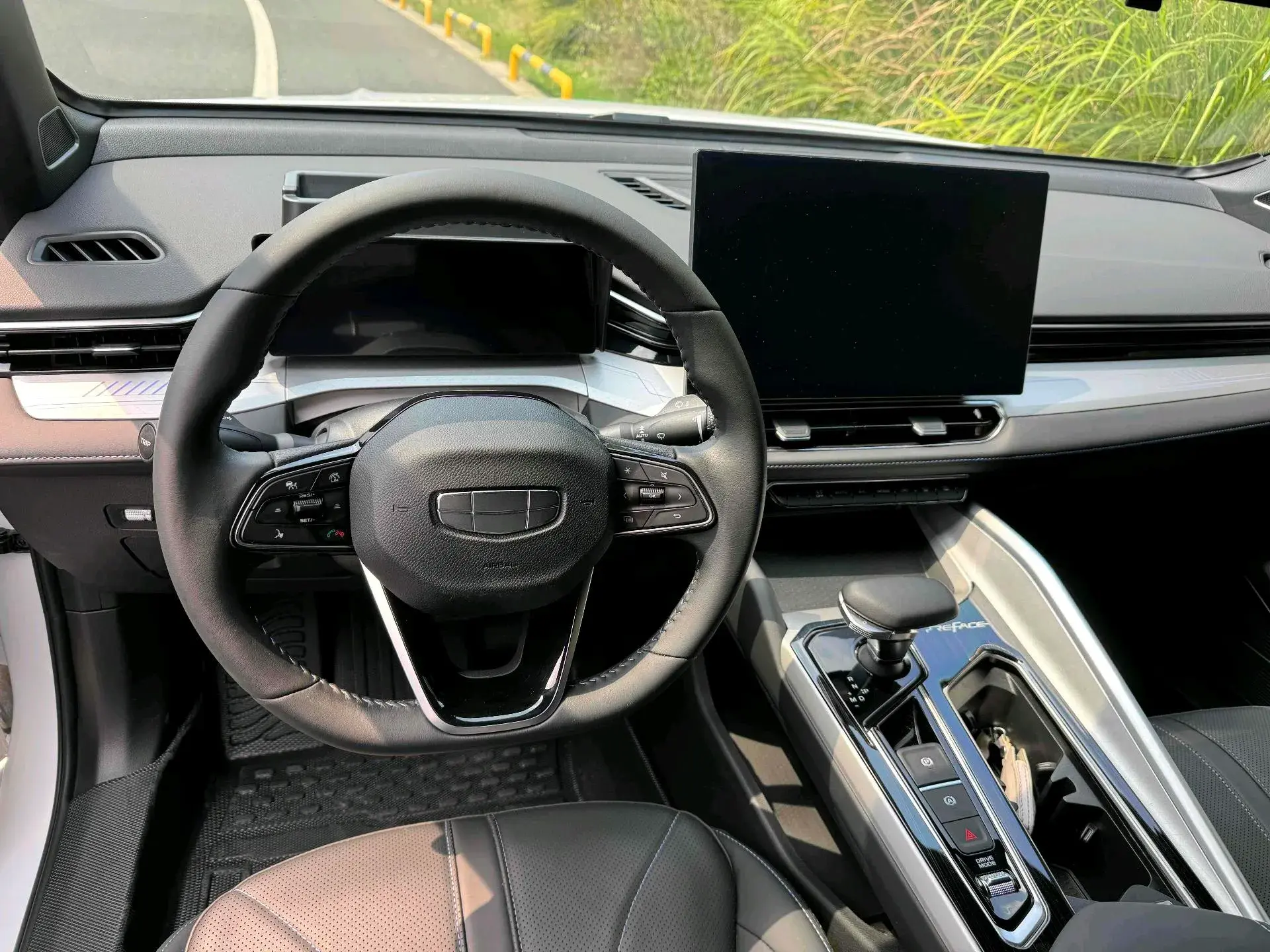 2025 GEELY PREFACE thumbnail 4