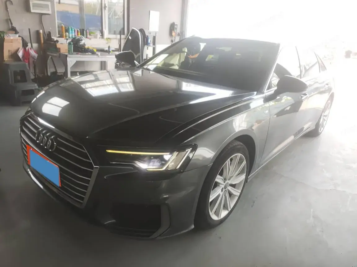 2020 AUDI A6L view 1