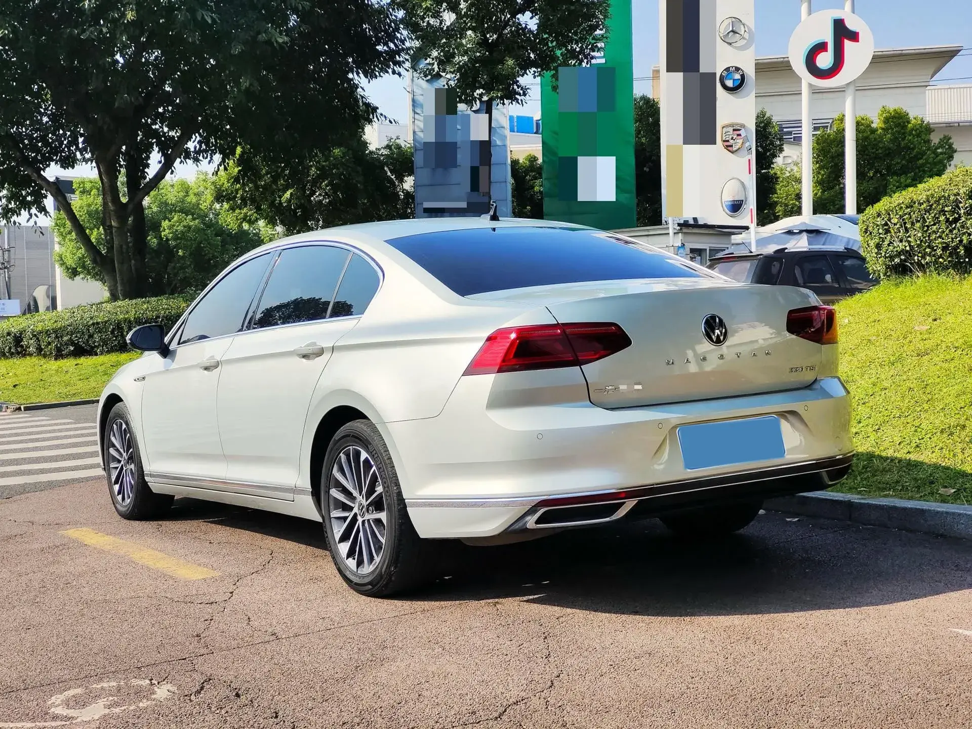 2020 VOLKSWAGEN MAGOTAN thumbnail 3