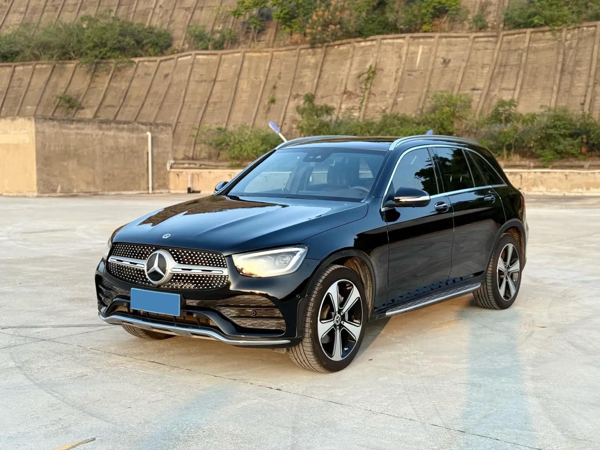 2020 MERCEDES-BENZ GLC view 1